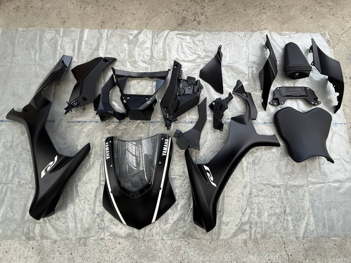Yahoo!オークション -「yzf r1 カウル」(セット) (ヤマハ用)の落札相場
