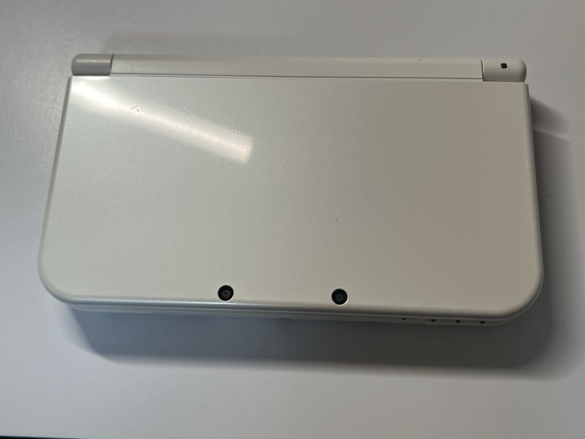 任天堂 Newニンテンドー3DS LL パールホワイト オークション比較