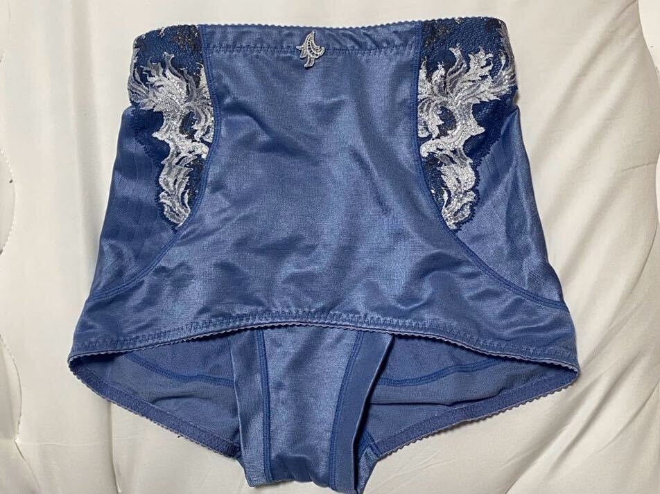 Yahoo!オークション - 補正下着 マルコ カーヴィシャス ショートガード