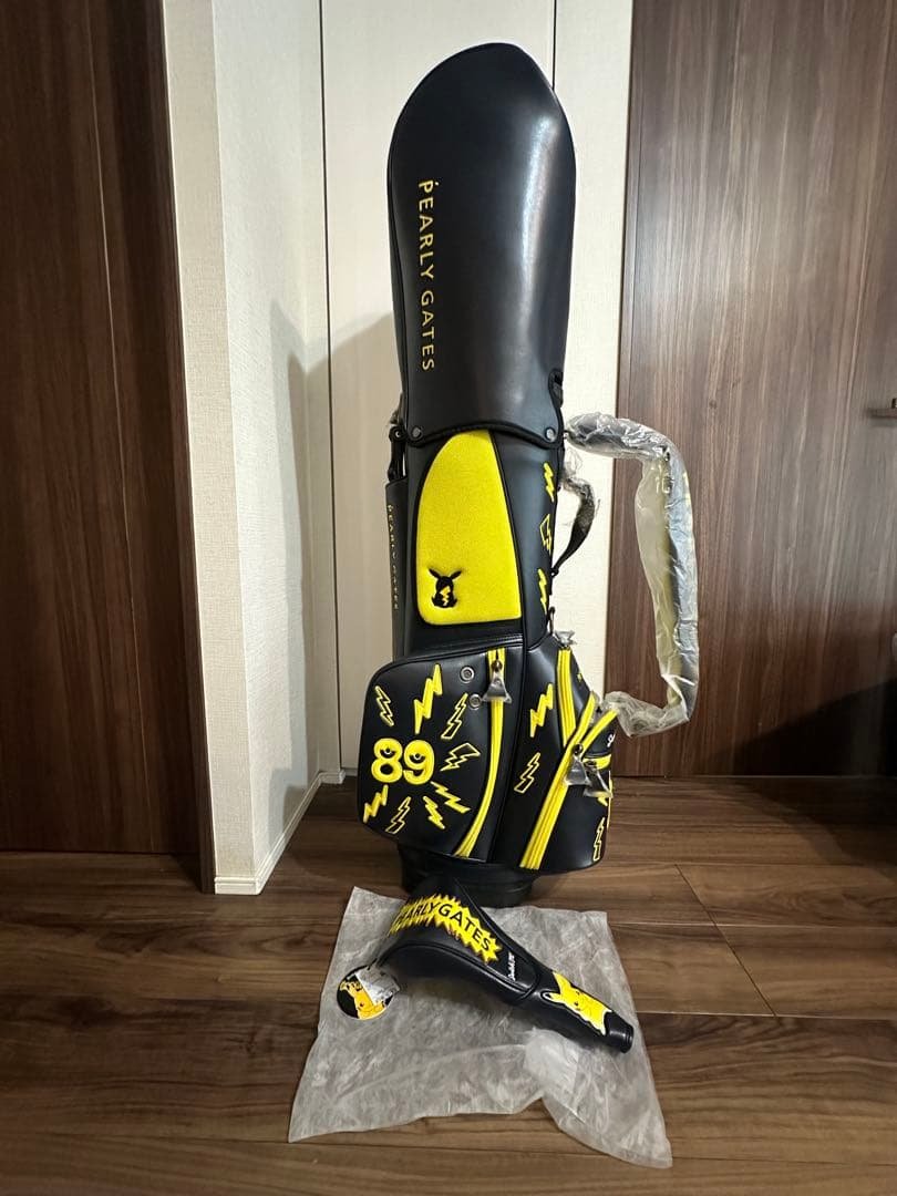 メ*♂様 PEARLY GATES ゴルフバッグ 89 黒/黄色 PEARLY GATES（パーリーゲイツ） パイナップル総柄 スタンド式キャディ