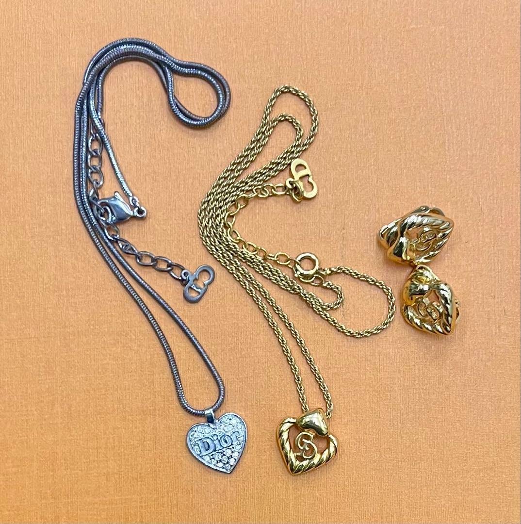 ディオール ロゴ ネックレス イヤリングセットとラインストーンシルバーネックレス Christian Dior クリスチャンディオール 3連ロゴネックレス ライン